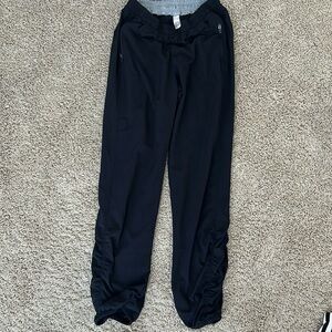 Athleta Girl Run Free Jogger 12